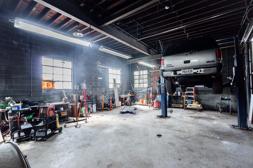 More Photos Of 4730 N Crescent Blvd, Pennsauken Industrial For Sale