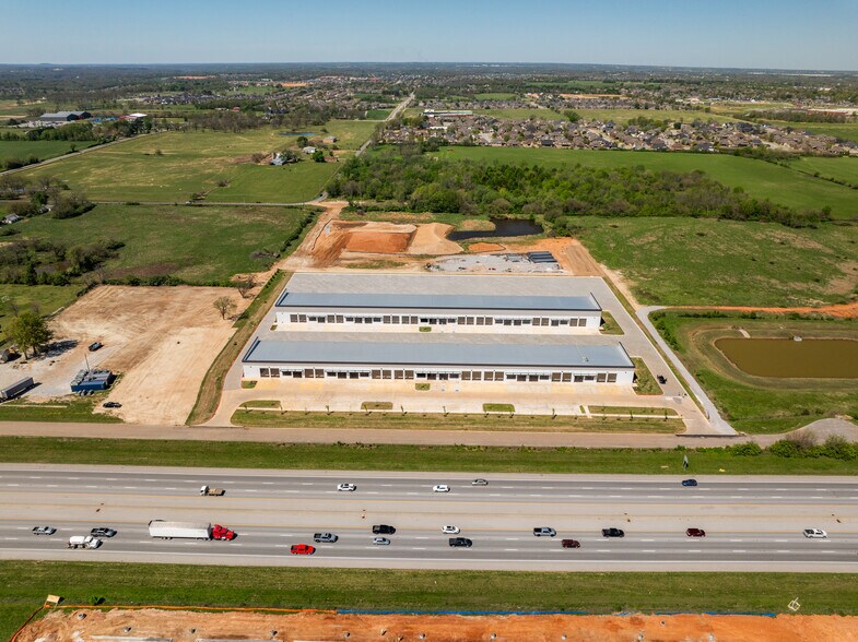 More Photos Of 6361 S Oldridge Pl, Rogers Unknown For Lease