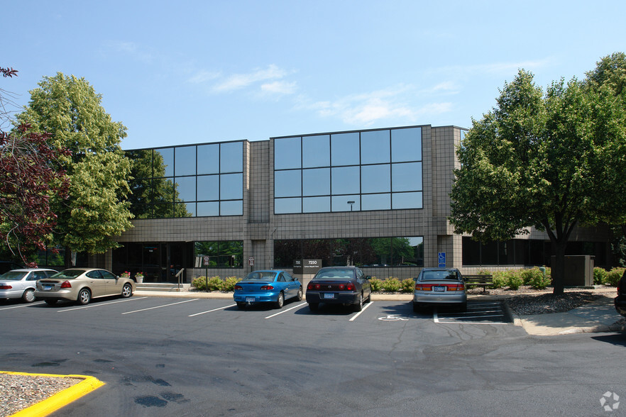 Primary Photo Of 7250 Metro Blvd, Edina Office For Lease