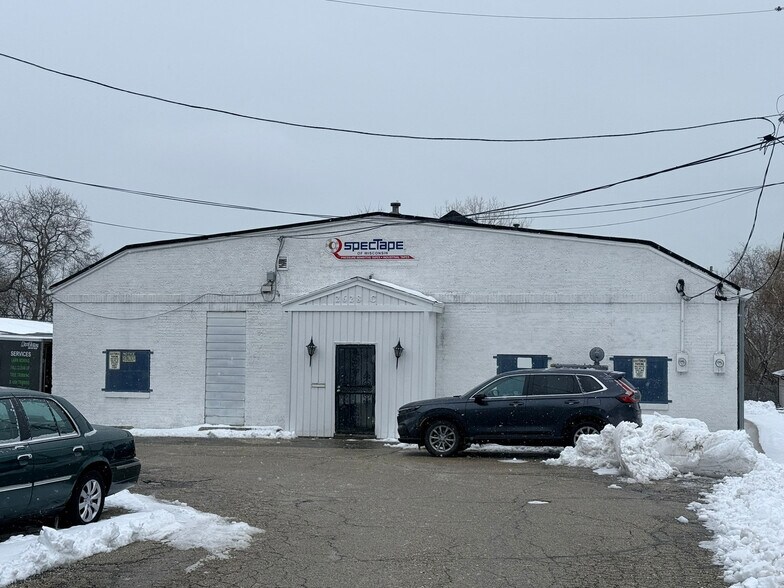 More Photos Of 2628 N Humboldt Blvd, Milwaukee Research And Development For Sale