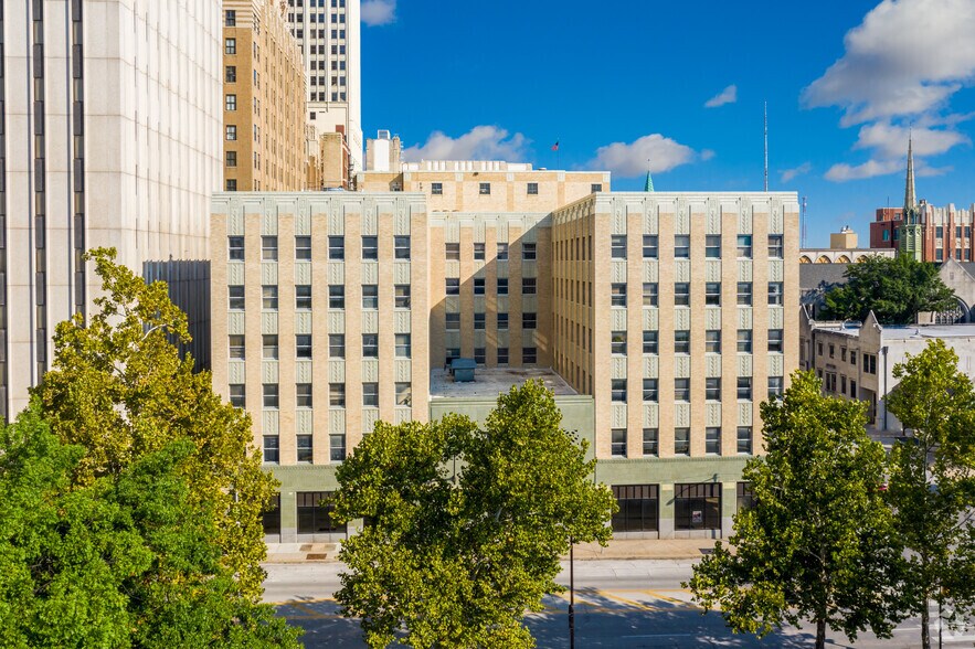 More Photos Of 119 E 6th St, Tulsa Office For Lease