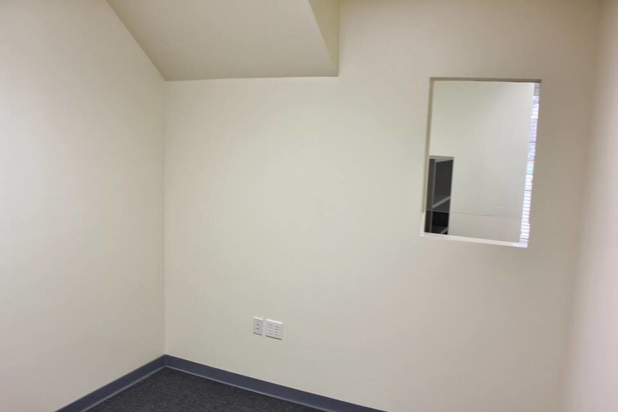 More Photos Of 524 Westgreen Blvd, Katy Medical For Lease