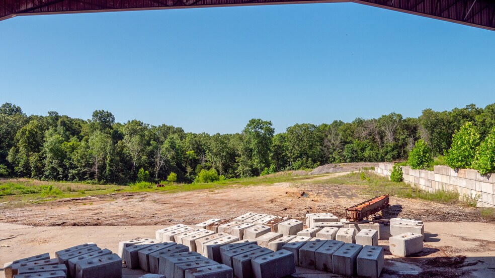 More Photos Of 1975 State Road NN, Climax Springs Warehouse For Sale