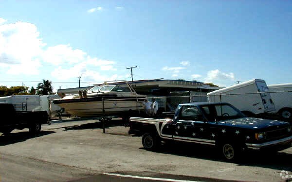 More Photos Of 1102 S Dixie Hwy, Lantana Auto Dealership For Sale