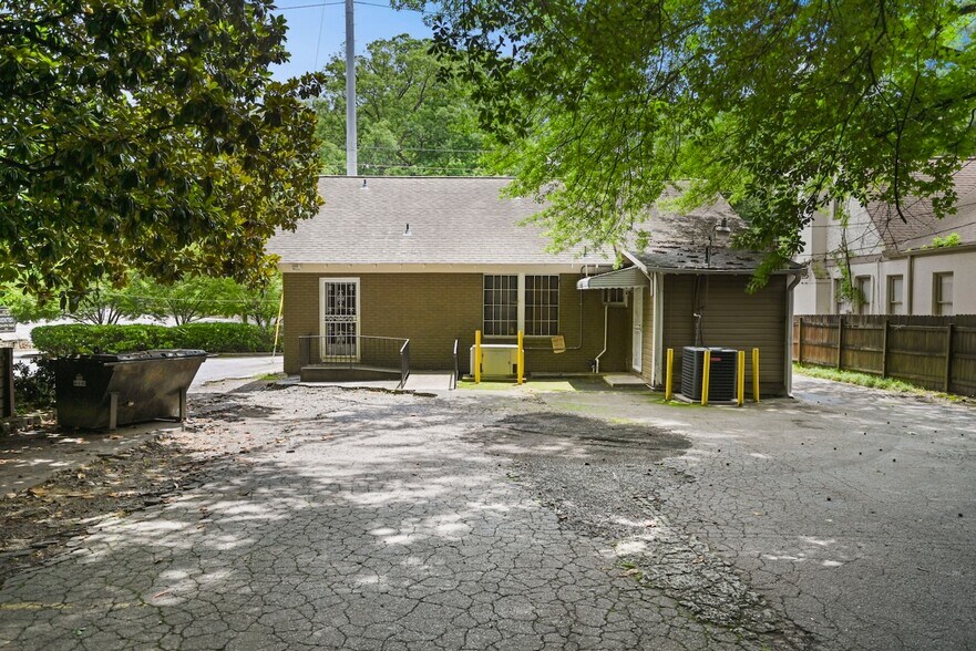 More Photos Of 1624 NE Piedmont Ave, Atlanta Medical For Sale
