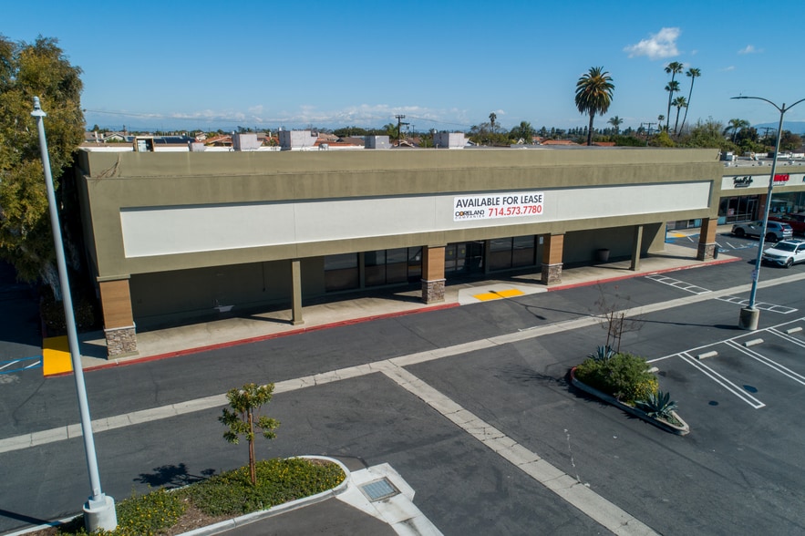 More Photos Of 17900-17970 Magnolia St, Fountain Valley Unknown For Lease