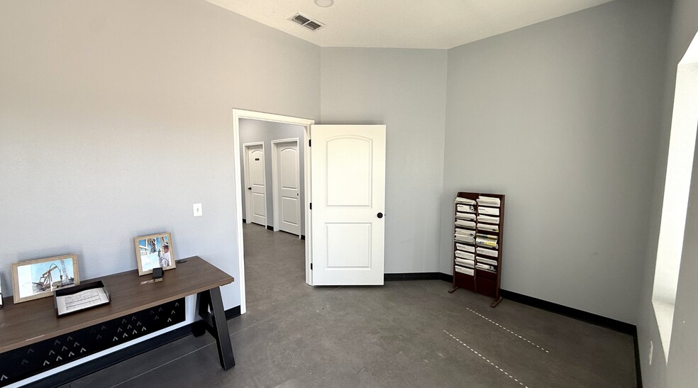 More Photos Of 2607 Holdridge Road, Midland Warehouse For Sale