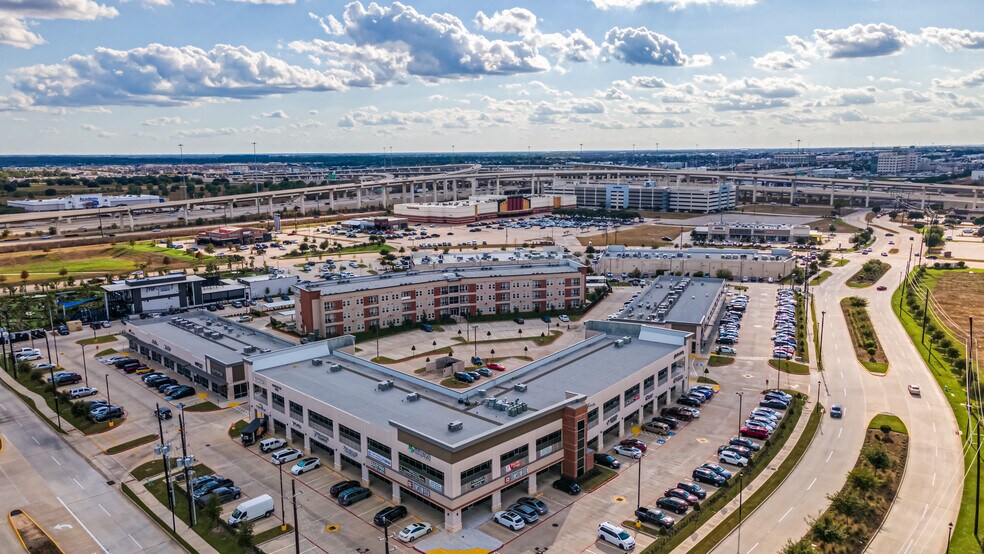 More Photos Of 1223 Grand West Blvd, Katy Restaurant For Lease