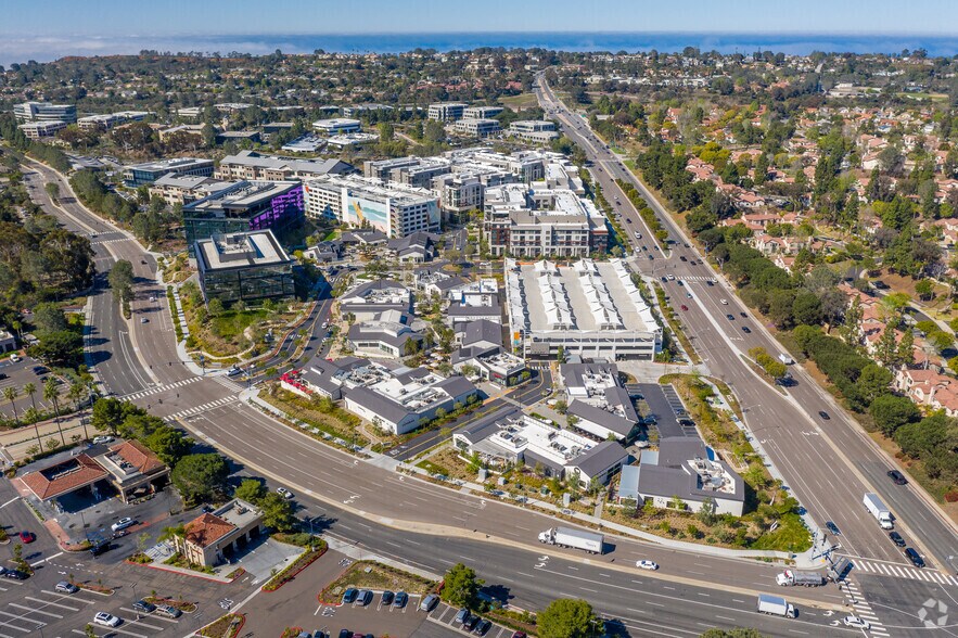 More Photos Of El Camino Real @ Del Mar Heights Road @ Del Mar Heights Road, San Diego Unknown For Lease