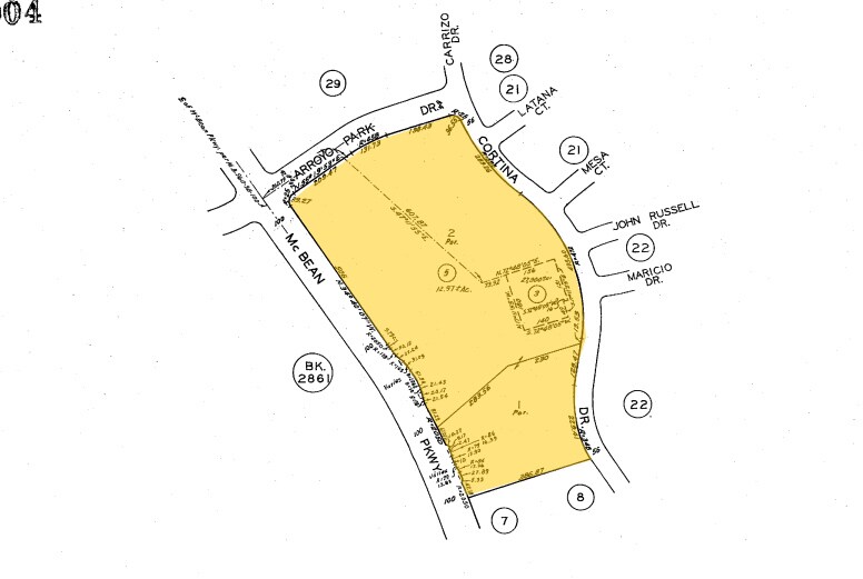 Primary Photo Of 25850-25948 McBean Pky, Valencia Storefront For Lease