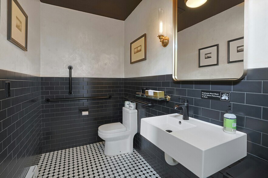 More Photos Of 2 Union St, Sparkill Storefront For Sale