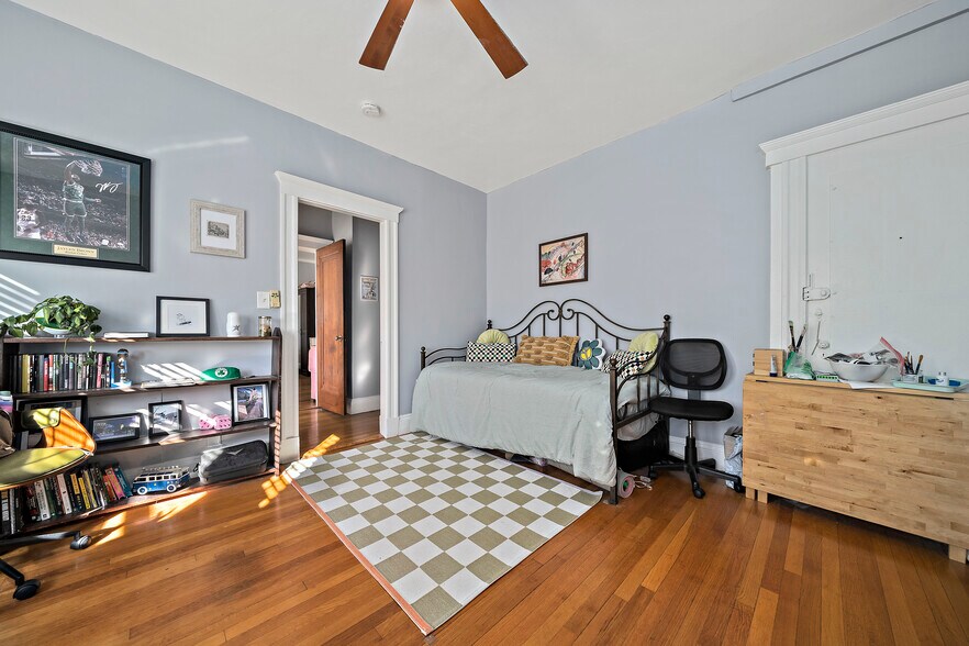 More Photos Of 74 Fenway, Boston Apartments For Sale