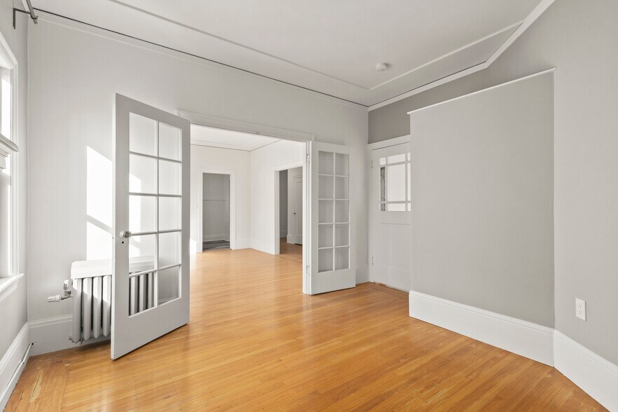 More Photos Of 2924 Claremont Ave, Berkeley Apartments For Sale