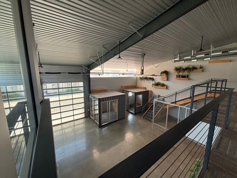 More Photos Of 1330 Rayford Park Rd, Spring Loft Creative Space For Sale