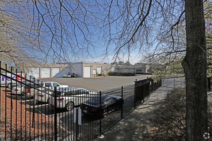 More Photos Of 2311 Englert Dr, Durham Warehouse For Lease