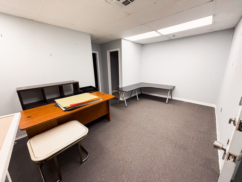 More Photos Of 339 N Route 73, Berlin Medical For Lease