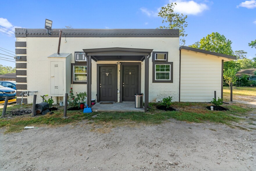 More Photos Of 6210 Laura Koppe Rd, Houston Apartments For Sale