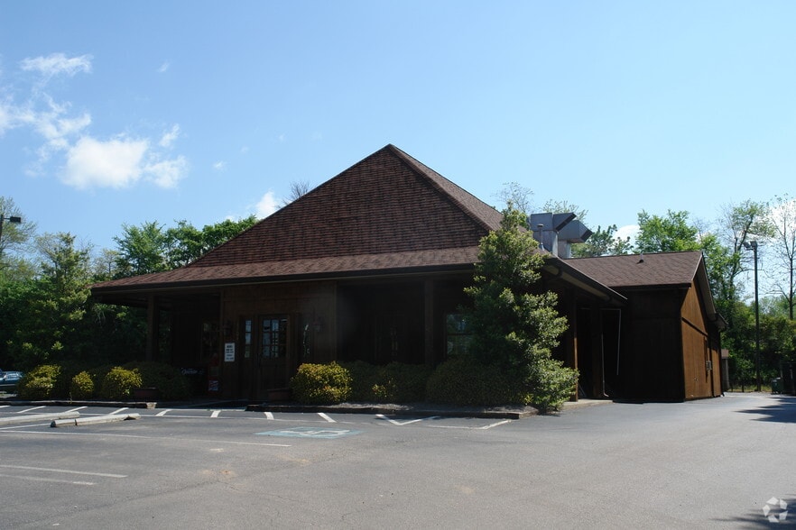 Primary Photo Of 1701 S Main St, Kannapolis Restaurant For Sale