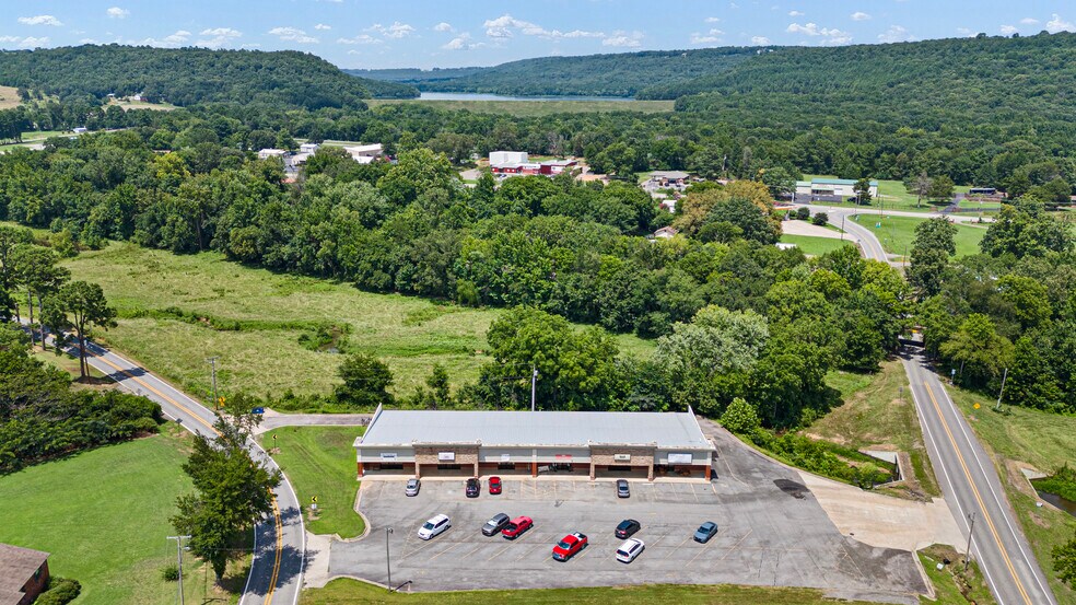 More Photos Of 5395 W Ash St, Pottsville Freestanding For Sale