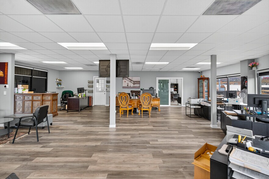 More Photos Of 12202 Foothill Blvd, Sylmar Freestanding For Sale