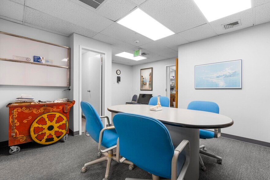 More Photos Of 385 Main St, West Haven Medical For Sale