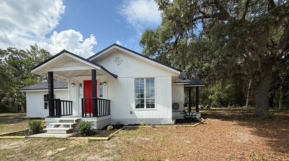 More Photos Of 656 State Rd 20 rd, Palatka Office Residential For Sale