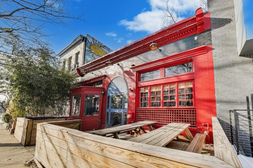 More Photos Of 3224-3226 11th St NW, Washington Storefront For Lease