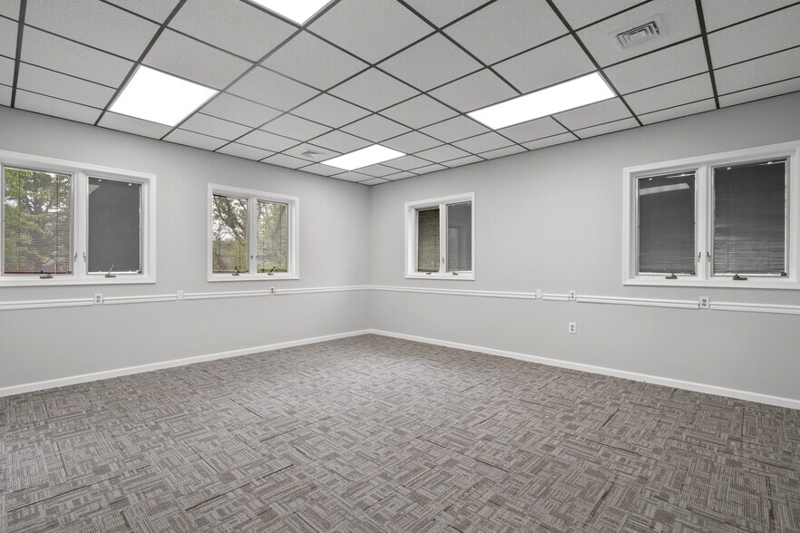 More Photos Of 3825 Leonardtown Rd, Waldorf Office For Lease