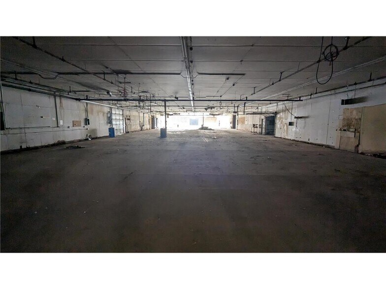 More Photos Of 1793 550th St, Wood Lake Manufacturing For Lease