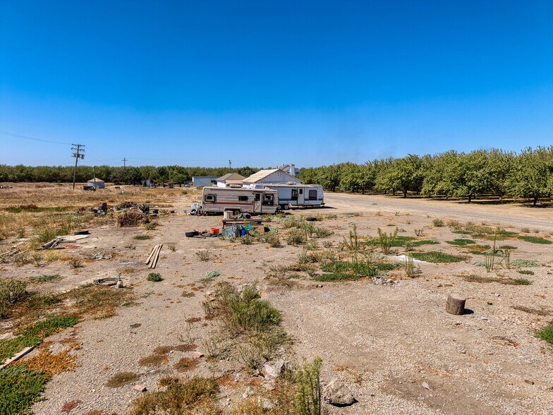 More Photos Of 743 College City Rd, Arbuckle Apartments For Sale