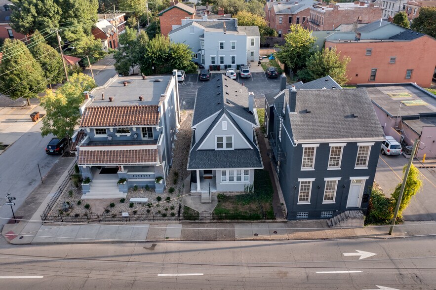 More Photos Of 209 E 4th St, Covington Office For Lease