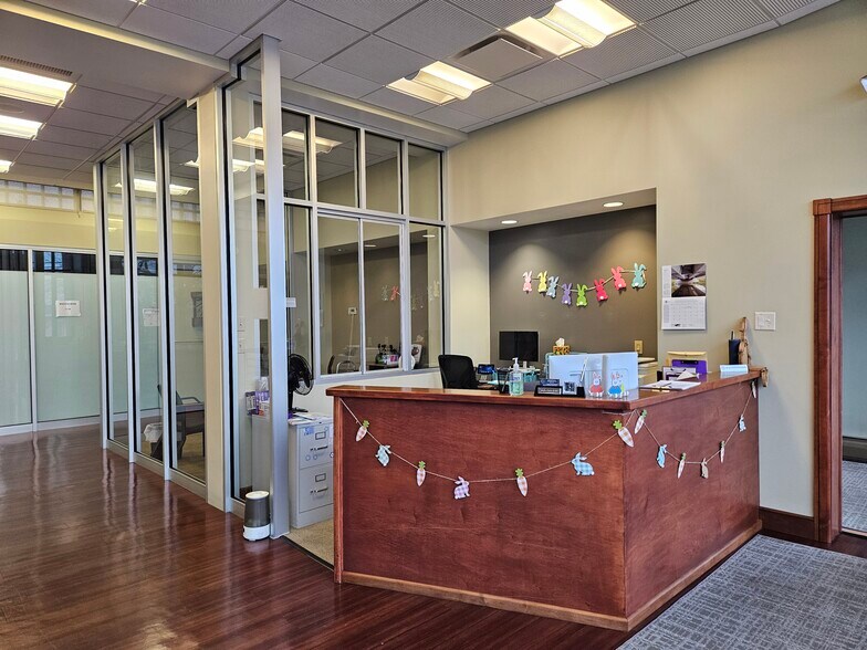 More Photos Of 2416 Pennsylvania Ave, Weirton Medical For Lease