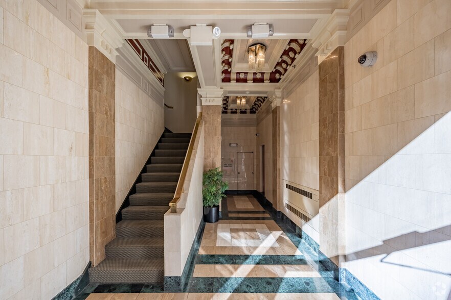 More Photos Of 530 E Main St, Richmond Office For Lease