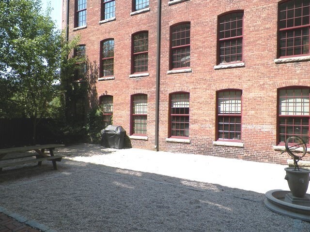 More Photos Of 163 Exchange St, Pawtucket Office For Sale