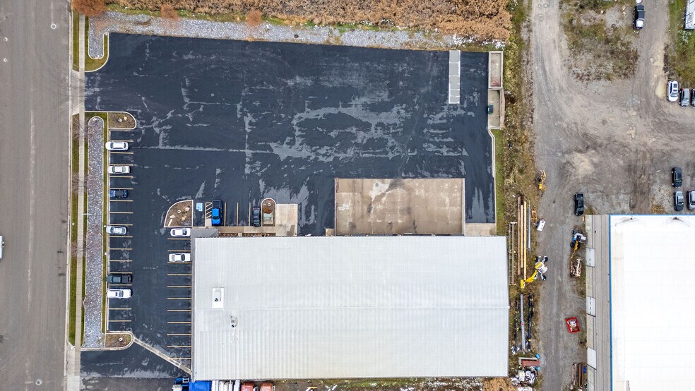 More Photos Of 3775 N 200 W, Hyde Park Service For Lease