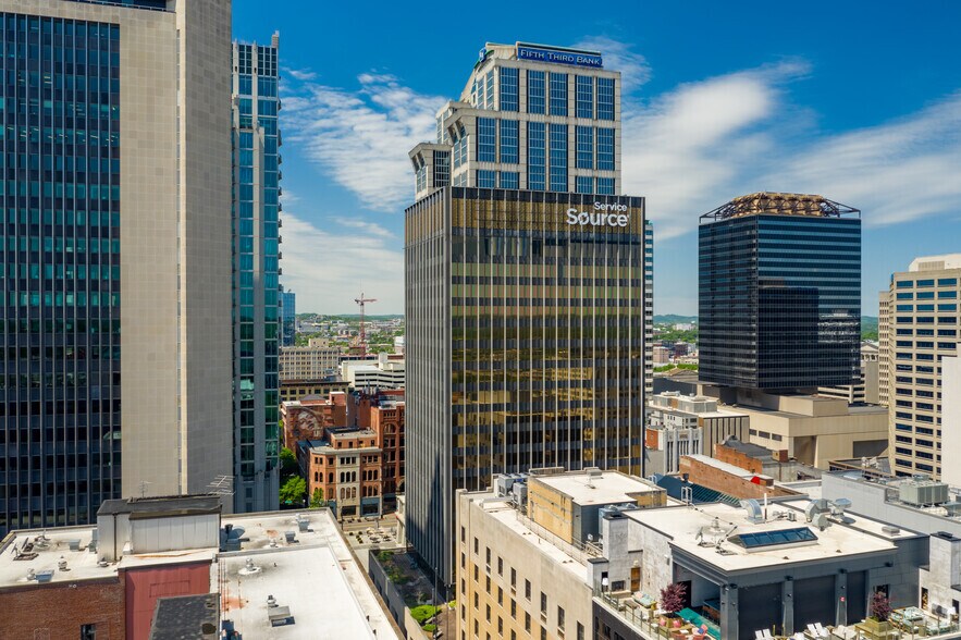 More Photos Of 201 4th Ave N, Nashville Office For Lease