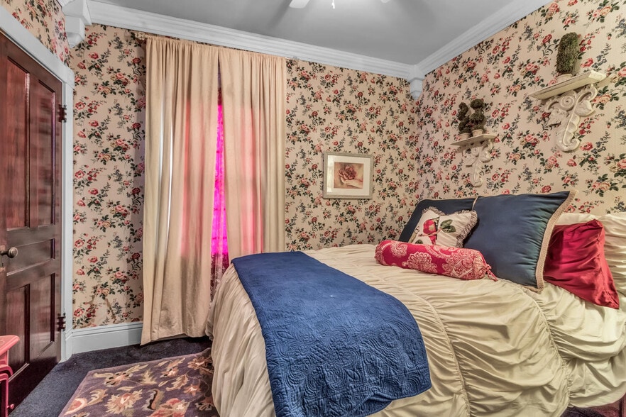 More Photos Of 5107 Langford Rd, North Collins Hospitality For Sale