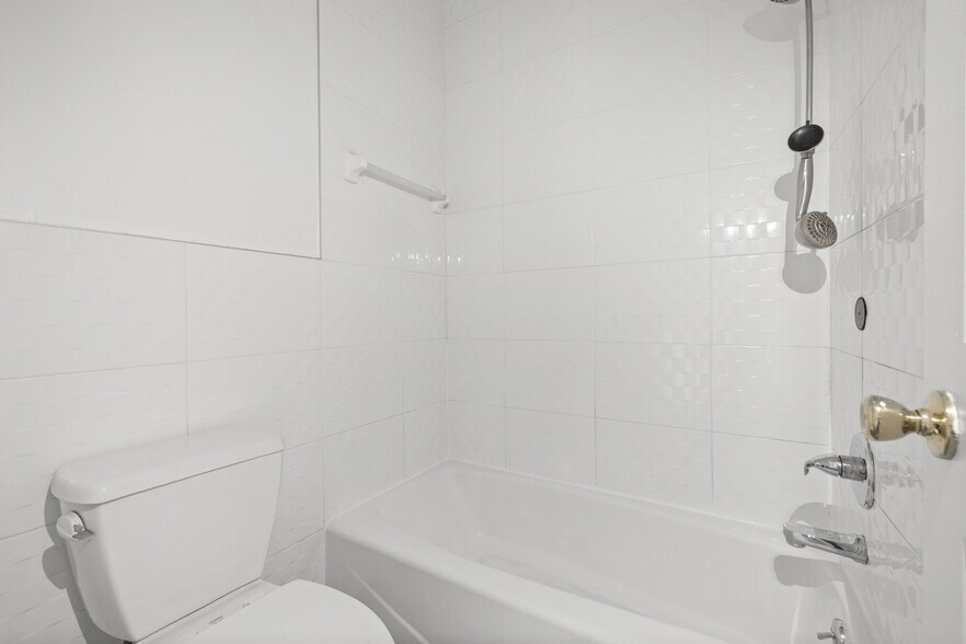 More Photos Of 342 Blauvelt Rd, Monsey Apartments For Sale