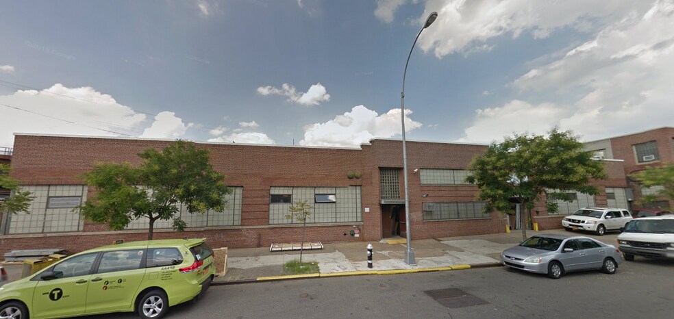 More Photos Of 53-05 37th Ave, Woodside Warehouse For Lease