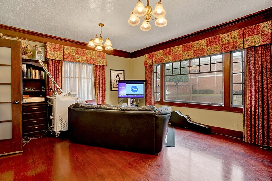 More Photos Of 932 E Chapman Ave, Orange Medical For Sale