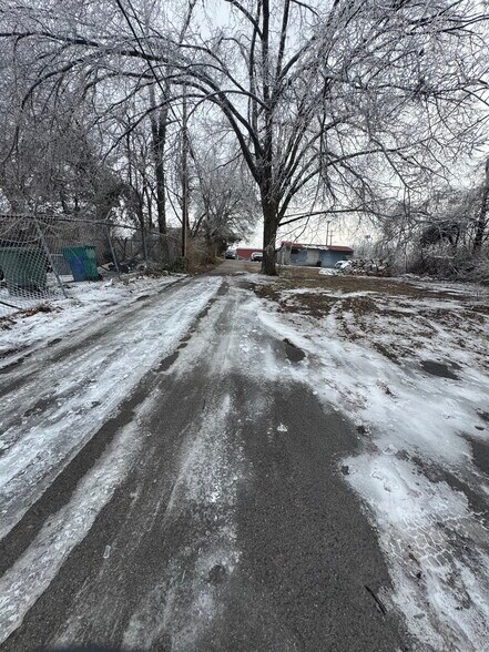 More Photos Of , Old Hickory General Retail For Sale