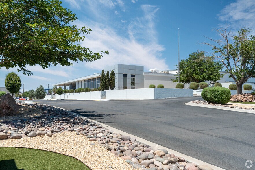 More Photos Of 1359 Lomaland Dr, El Paso Office For Lease