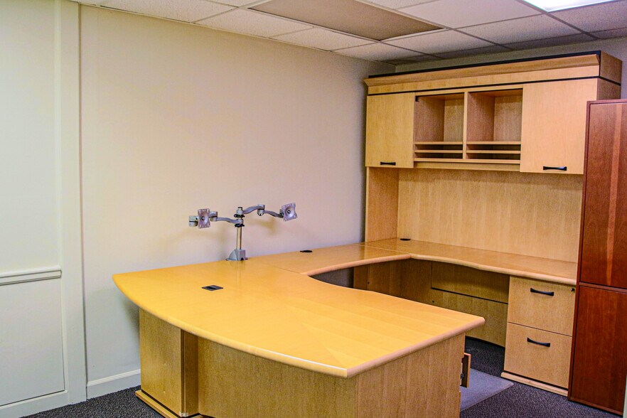 More Photos Of 1257 Sweeten Creek Rd, Asheville Office For Lease