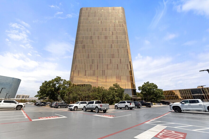 More Photos Of 8350 N Central Expy, Dallas Unknown For Lease