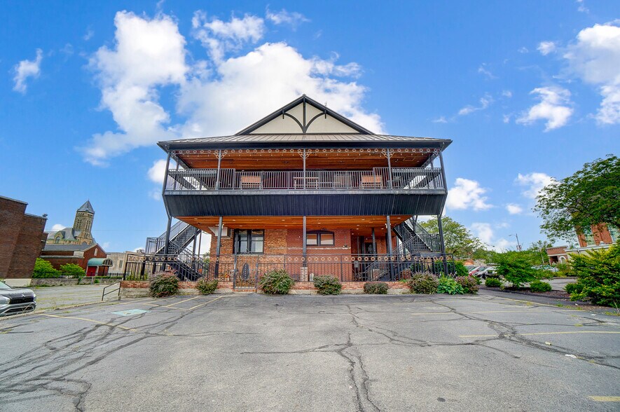 More Photos Of 126 W High St, Springfield Lodge Meeting Hall For Sale