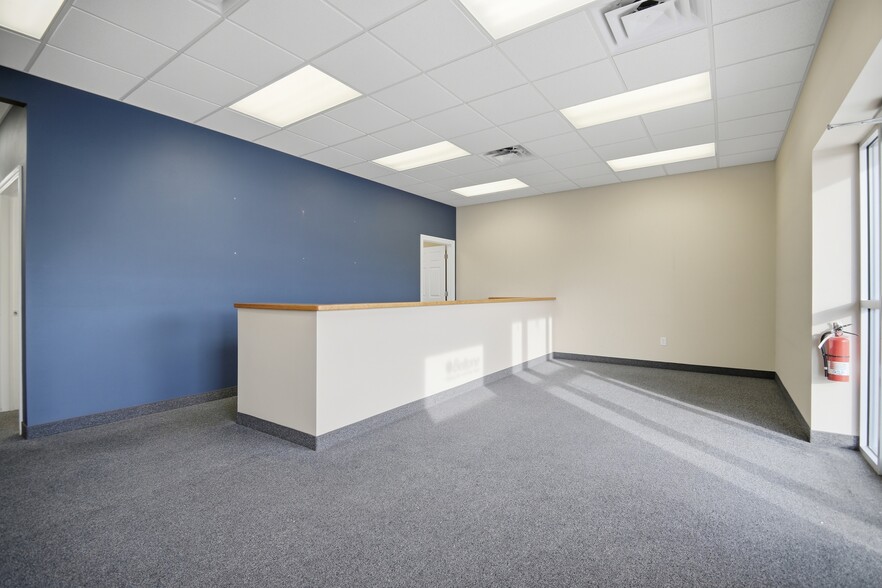 More Photos Of 507 1st St NW, Austin Freestanding For Sale