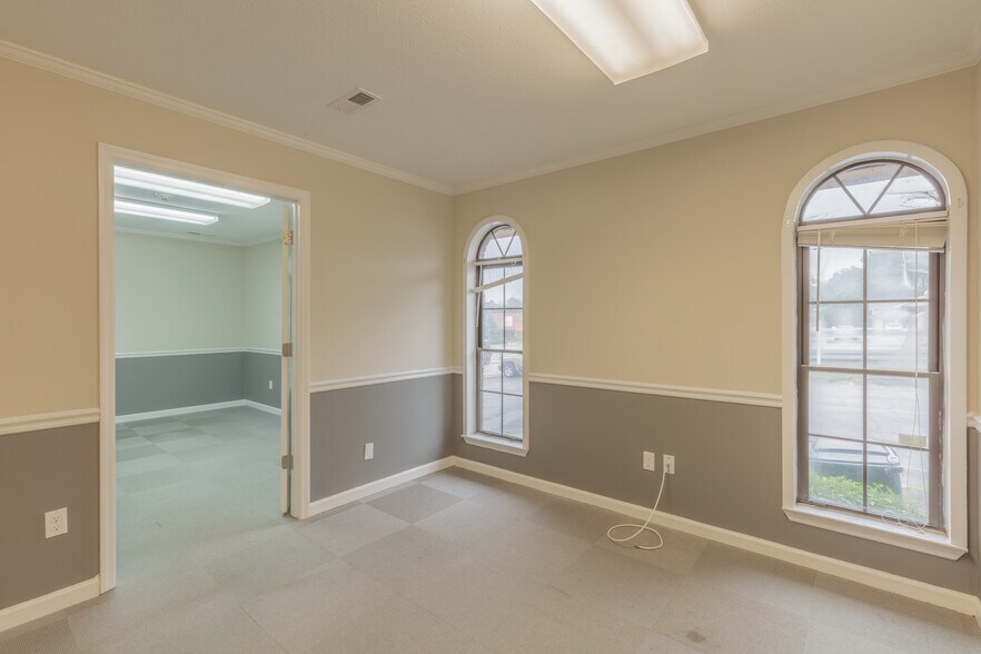 More Photos Of 1438 Battlefield Pky, Fort Oglethorpe Office For Sale