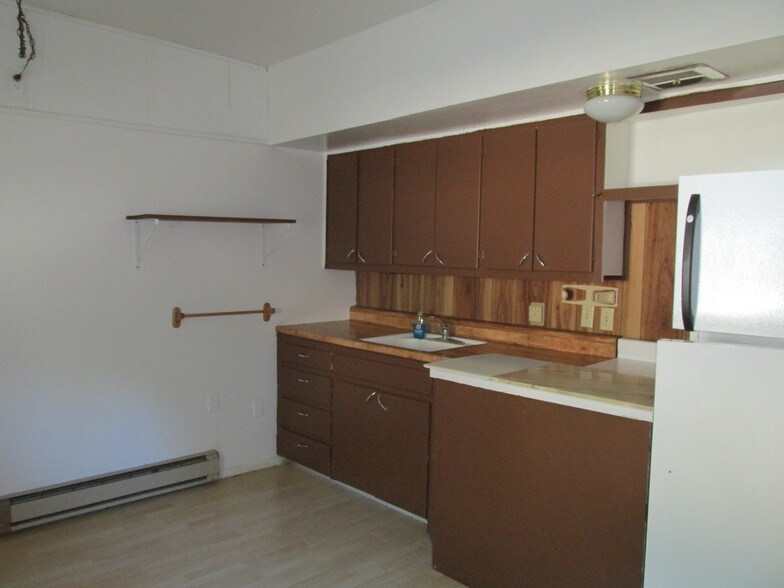 More Photos Of 38797 California 41, Oakhurst Apartments For Lease