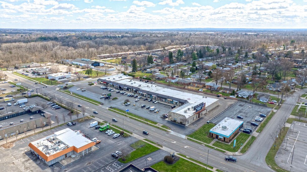 More Photos Of 5091-5139 E Main St, Columbus Storefront For Lease