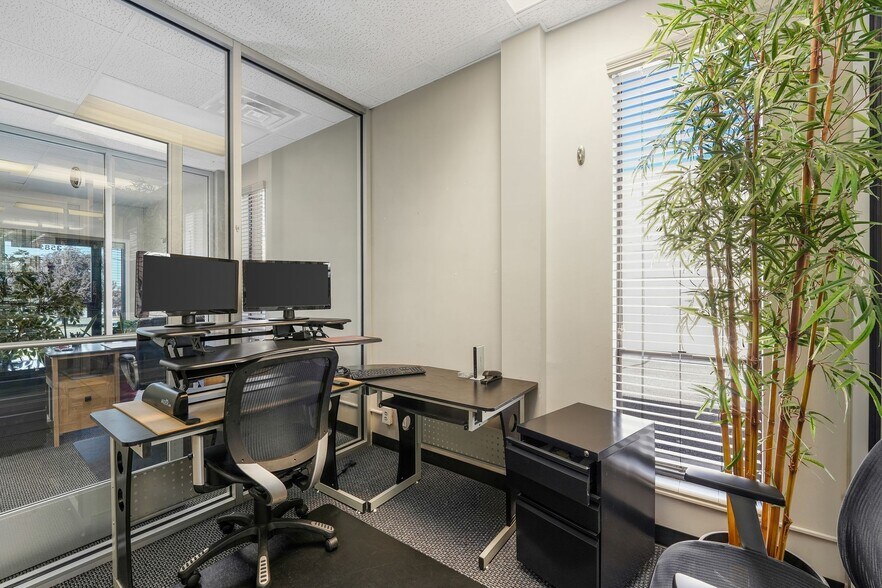 More Photos Of 3585 S Washington Blvd, Ogden Office For Sale